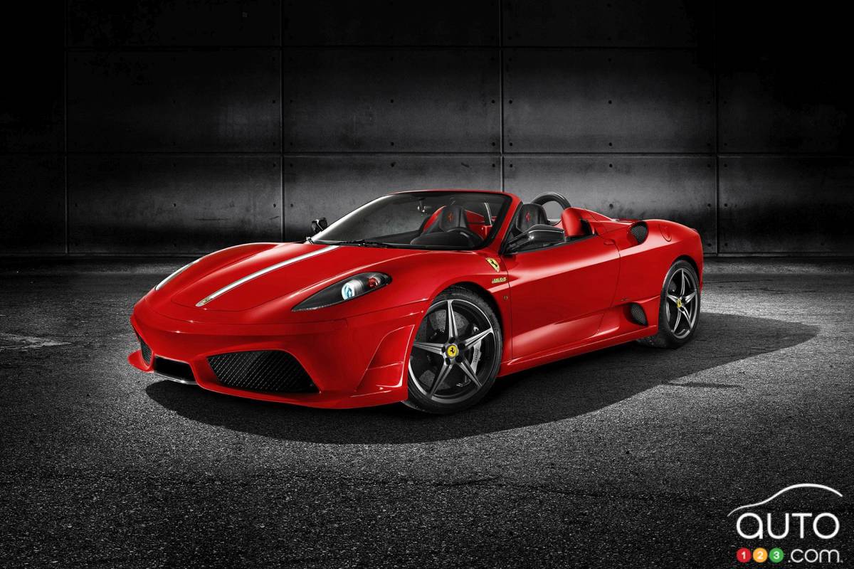 Ferrari celebrates victory with the Scuderia Spider 16M